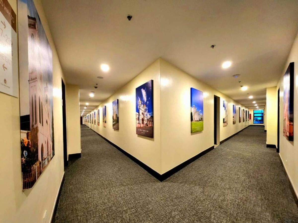 Cebu Quincentennial Hotel Esterno foto