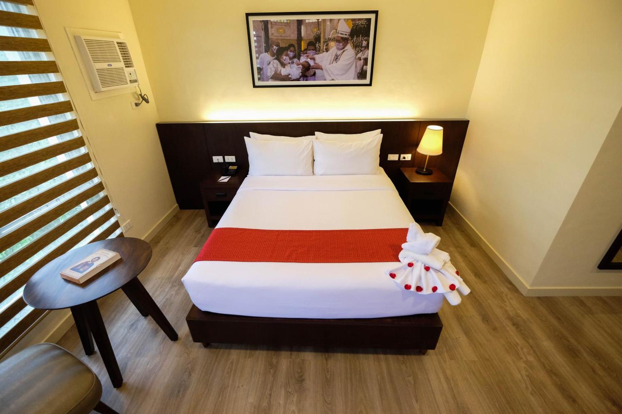 Cebu Quincentennial Hotel Esterno foto